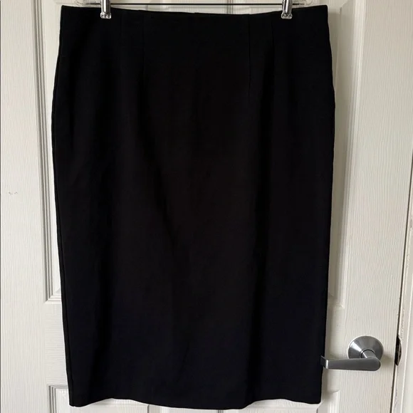 Eileen Fisher Elegant Black Pencil Skirt - Picture 2 of 8